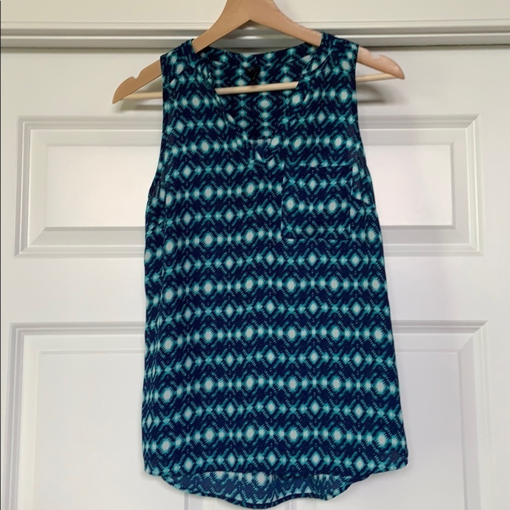 MAURICES women’s Sleeveless Top Blue sz XSmall